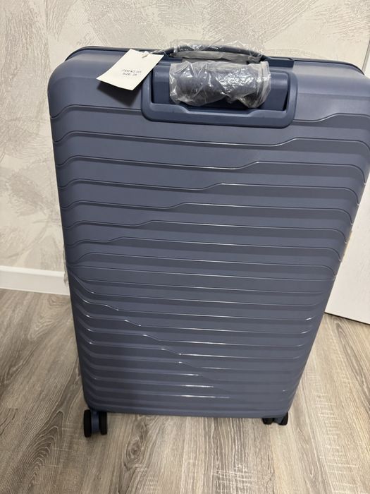 Продам новую сумку. Колесо гелевые