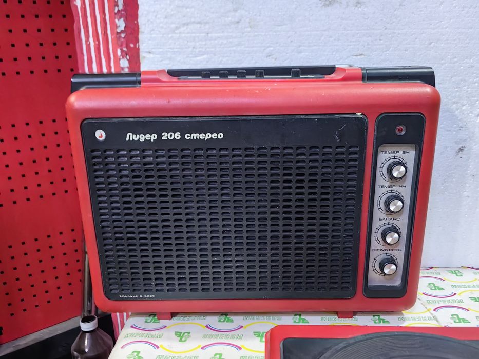 Електрофон ЛИДЕР-206
