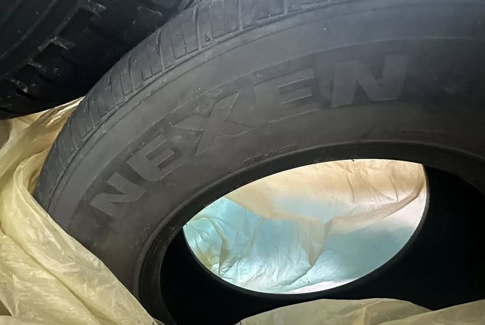 Продам летние шины 235/65/17