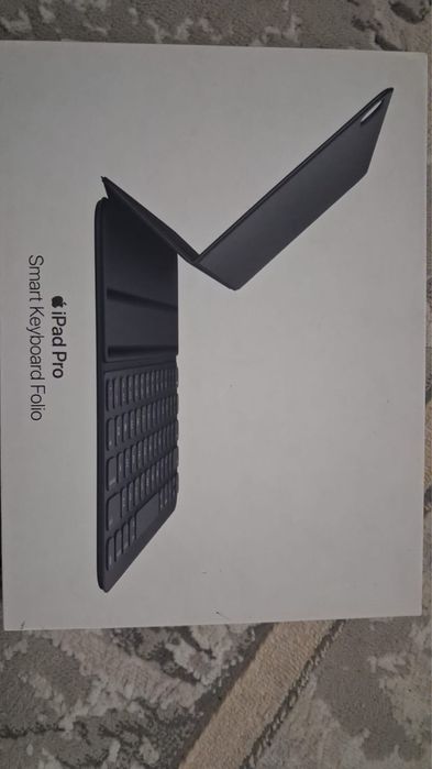 Клавиатура-чехол для планшета Apple Keyboard iPad