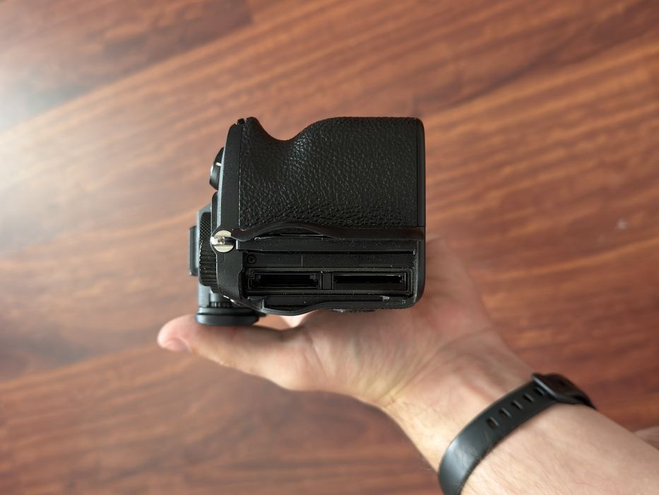 Продаю Sony Alpha 7 IV (только Body) A7M4