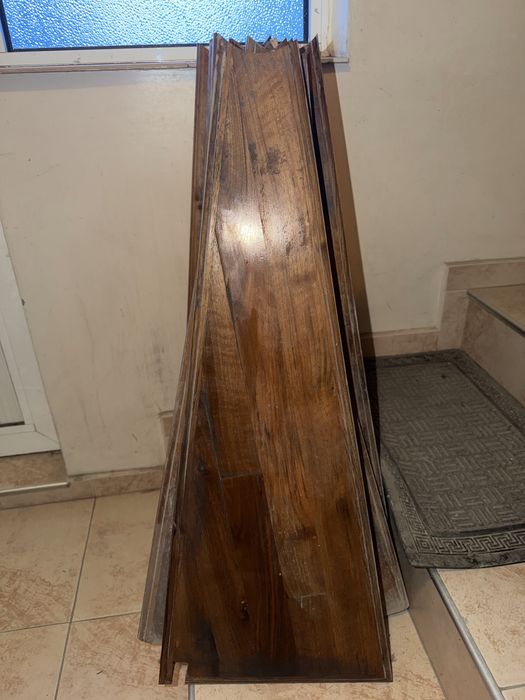 Масивни орехови стъпала – 13 бр.