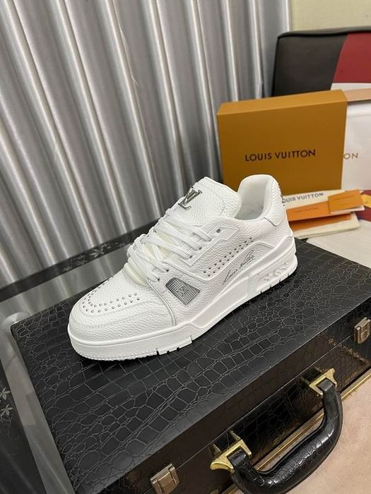 Luis Vuitton piele naturala 2025