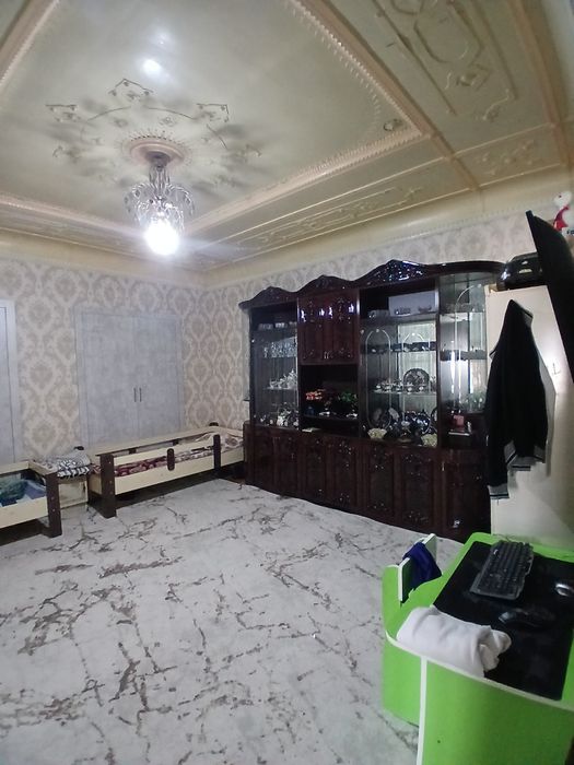 ХОВЛИ Сотилади.Меробод.срочно Ок-Билол.3.хона.5,09.Сотик