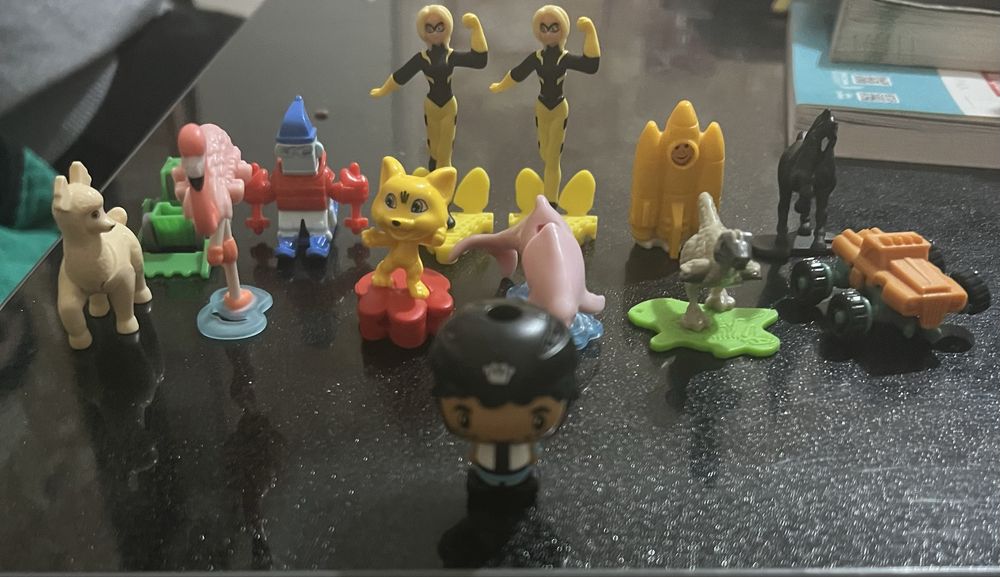 Kinder oʻyinchoqlar