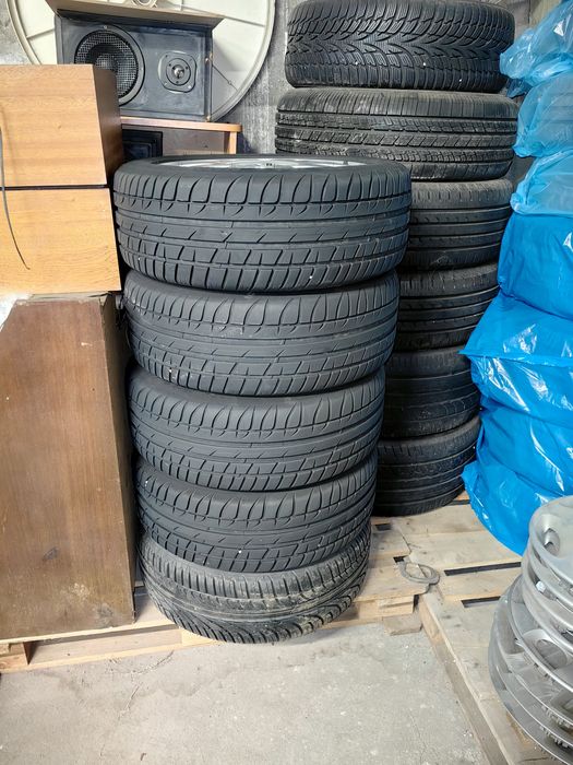 Продавам ляти джанти за Рено 16 цола с нови летни гуми 205/50/16 цола.