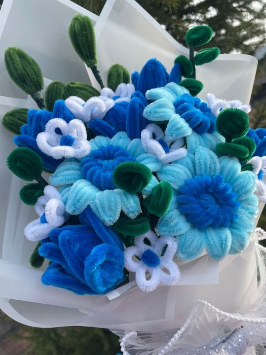 Buchet sârmă plușată handmade