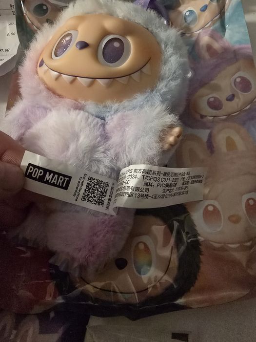 Labubu have a seat big into energy noi cu bon originale, luate astazi