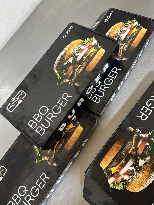 Gamburger yarm tayyor kotletlari.