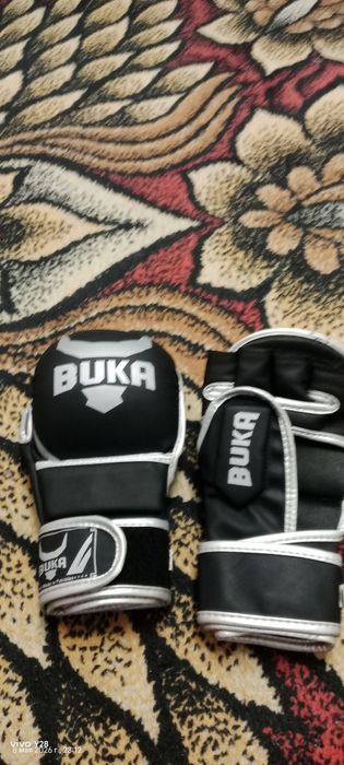 Перчатка buka, для мма