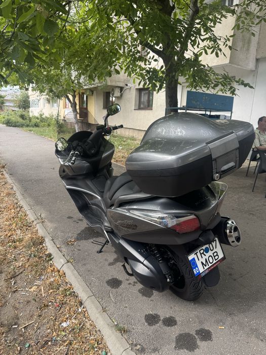 Honda silverwing sw t400 2009