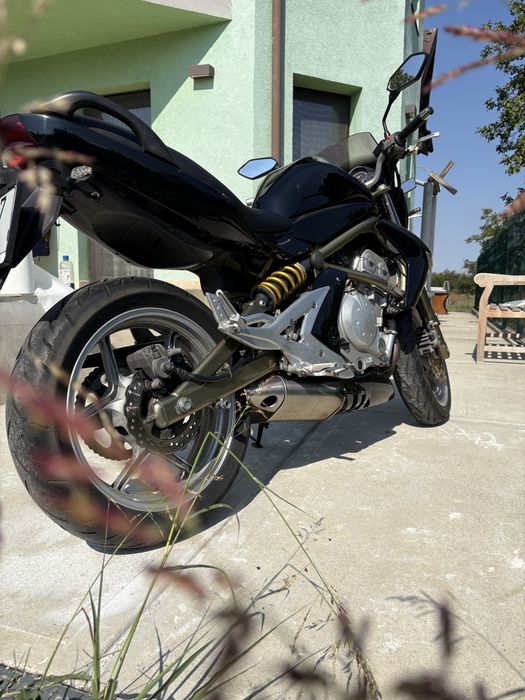 Vand sau schimb cu auto Kawasaki ER6N A/A2