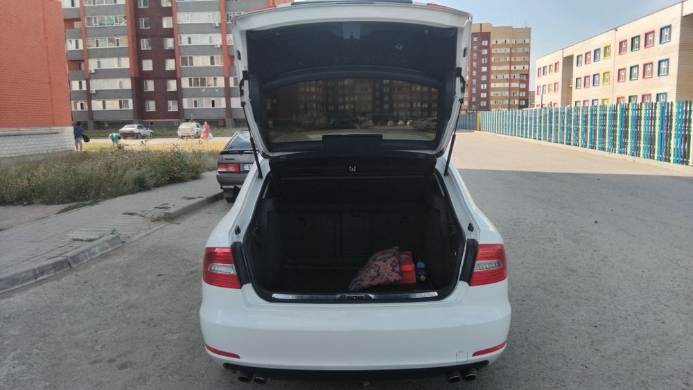 Продам машину Skoda Superb 2013