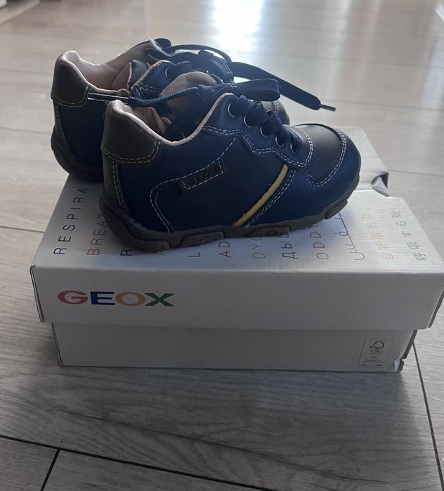 Бебешки обувки Geox