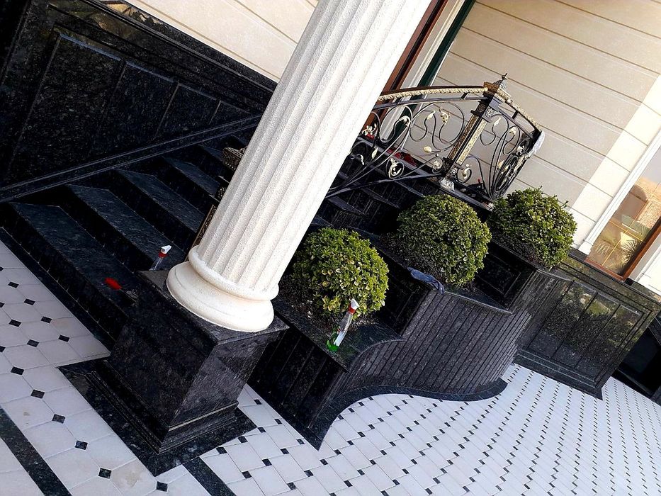 Услуга по Установка ГРАНИТ на Цокол Натуральный Травертин на Фасад!