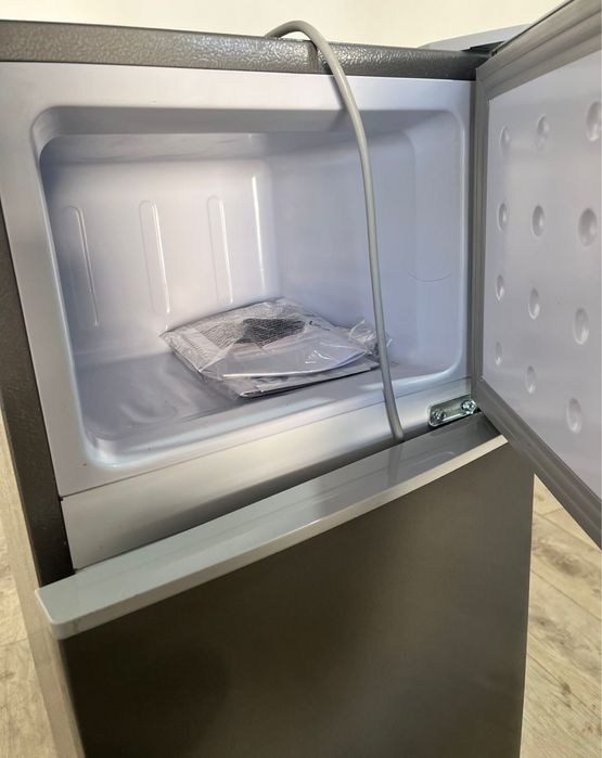 Продам новый холодильник