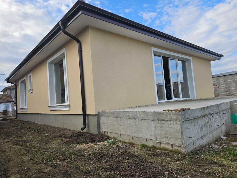 Едноетажна къща в Рогош