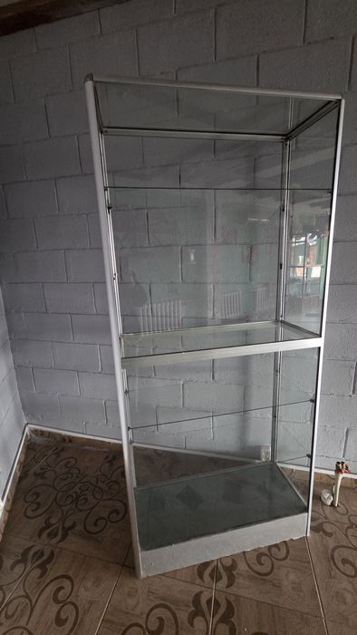 Витрины  разные   продаётся