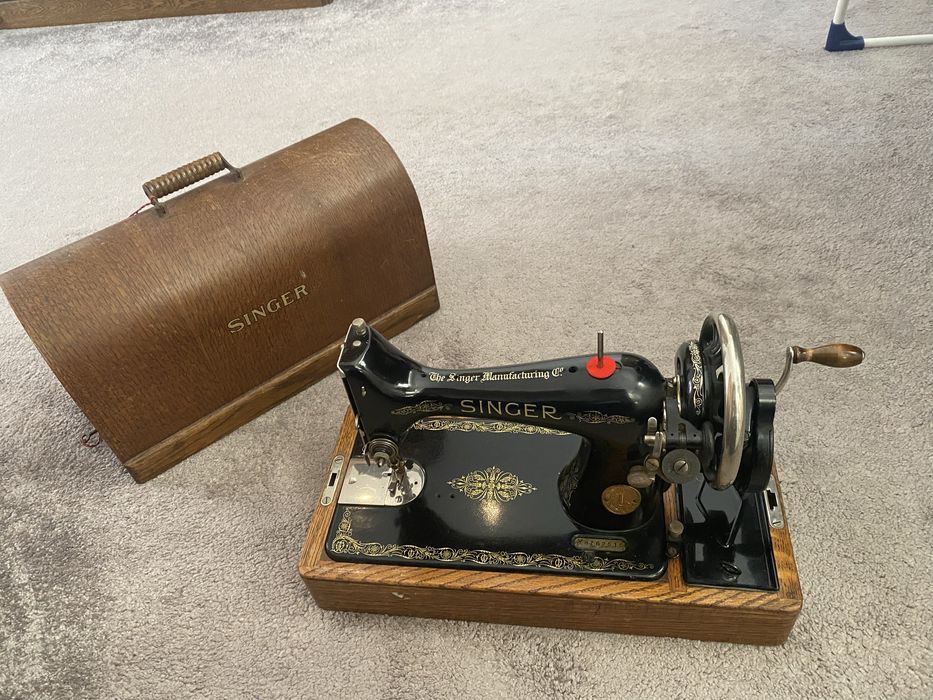 Masina de cusut portabila Singer de colectie