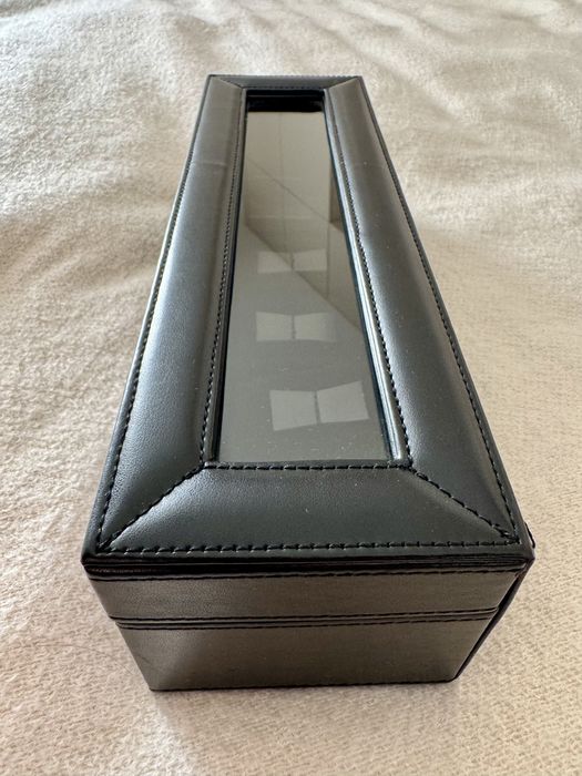 Кутия за 6бр. часовници