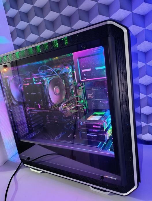 Unitate gaming Asus rog impecabila