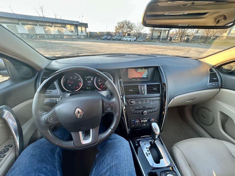 Renault Latitude Initiale Paris