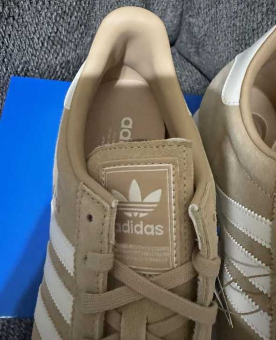 Оригинални кожени маратонки *ADIDAS SAMOA  * EU42 - 44