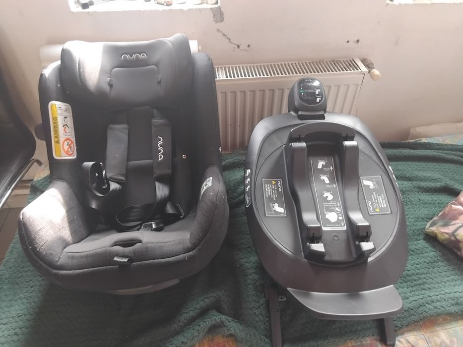 Scaunel de masina pt copiii