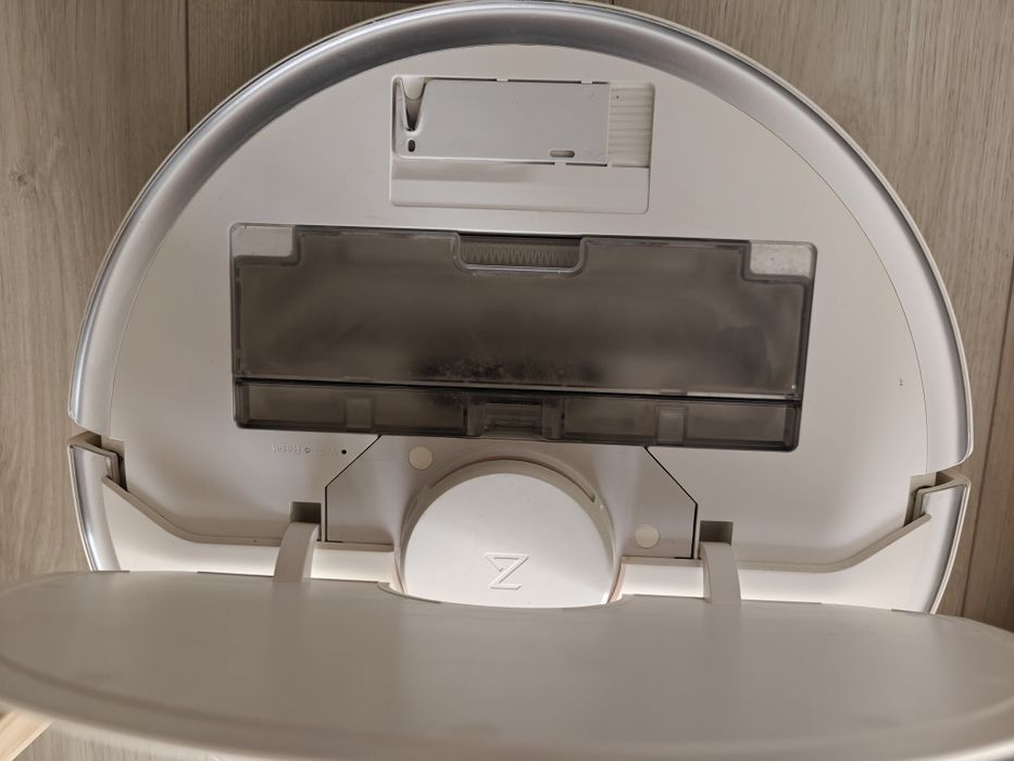 Vând aspirator roborock s6 pure