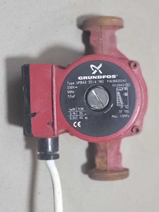 Pompa recirculare Grundfos, 25-4 180, utilizată 2 luni!