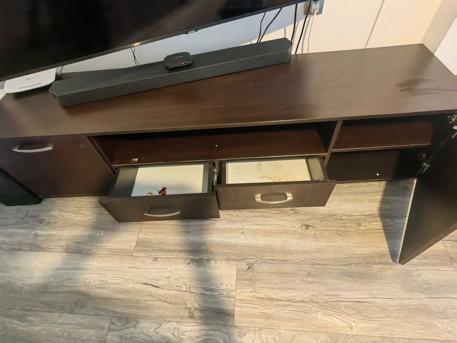 Шкаф за дневна и ТВ