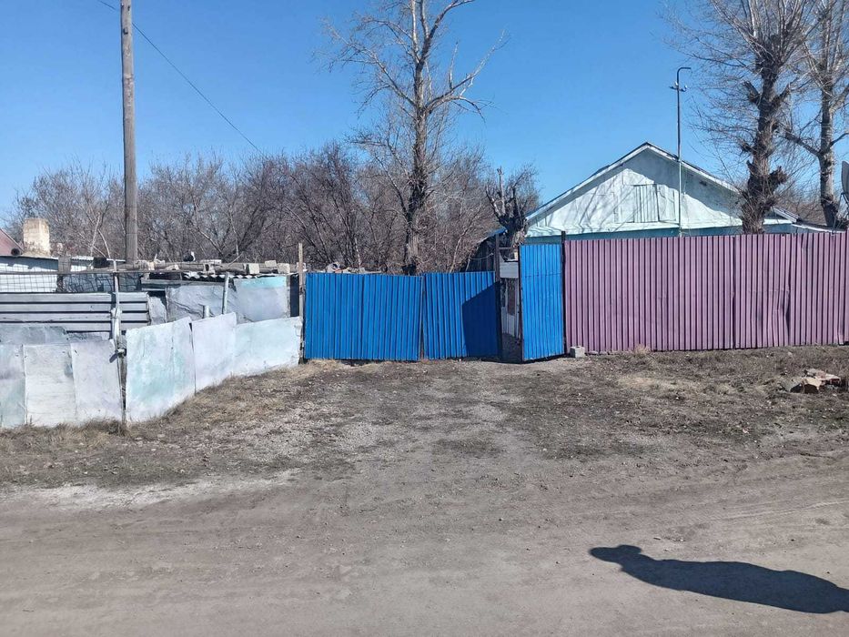 Земельный участок с домом