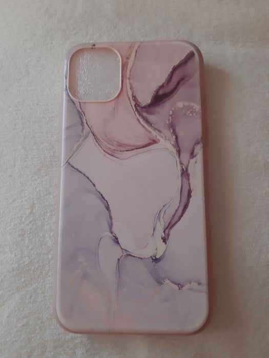 Калъфи за iPhone 11