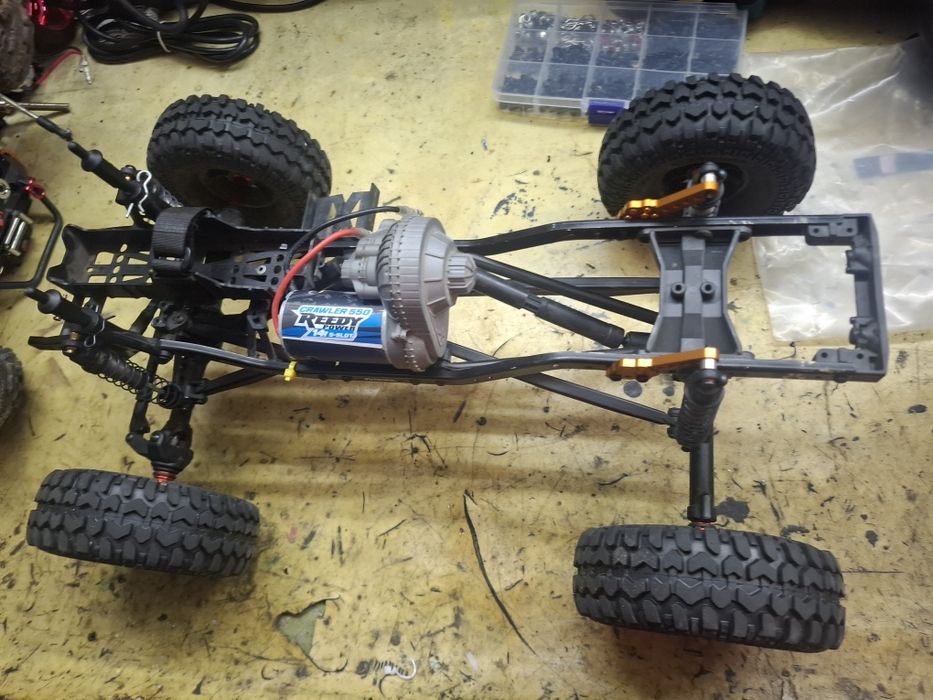 Axial scx 10-2 rc crawler