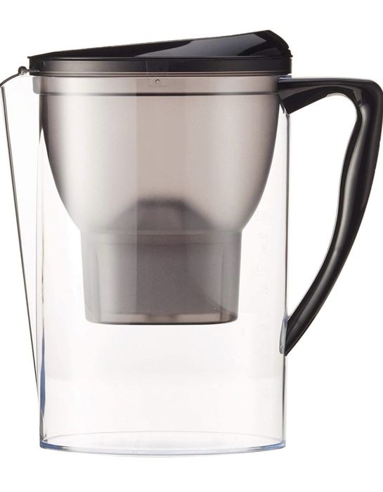 Cana filtrantă de apă Amazon Basics de 2,3 l