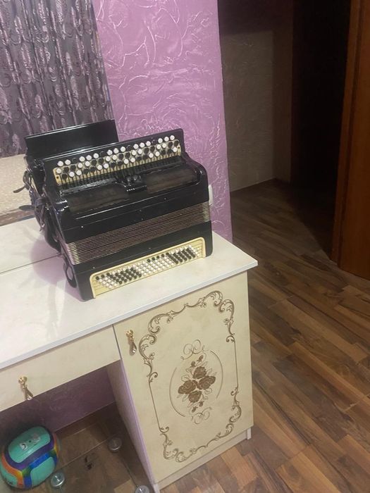 Продается музыкальный инструмент Этюд