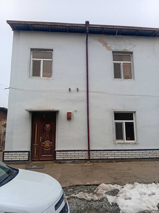 Райсентрда 200 кв жой сотилади