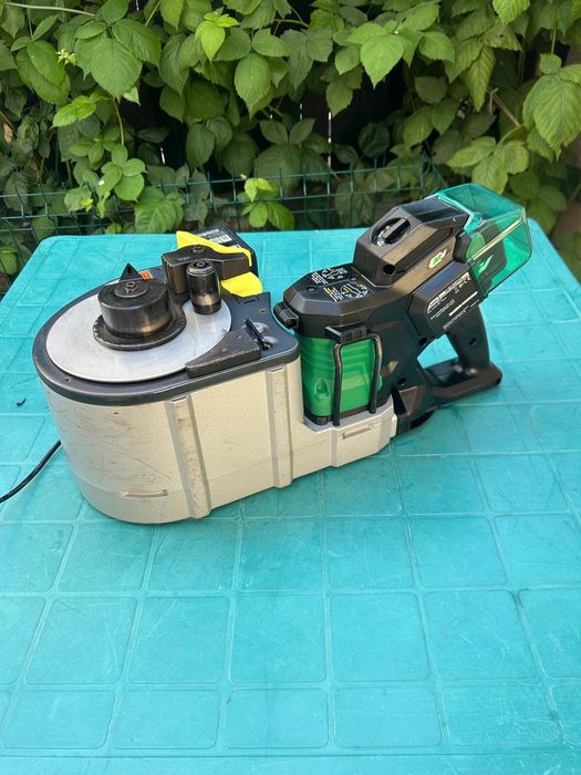Masina indoit-debitat fier beton pe acumulator  Hikoki  VB3616DA
