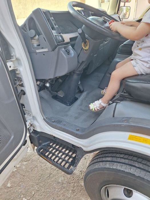 Isuzu Yuk mashinasi