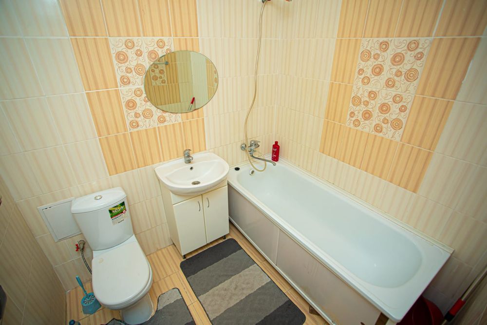 Сдается 1 ком кв посуточно Момышулы 1702