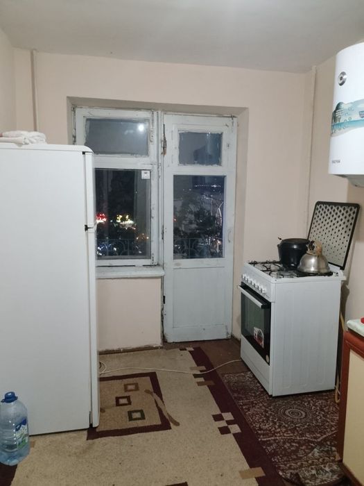 Аренда квартир тройский 1хоналик 4этаж маклер хизмати бор тоза йу фака