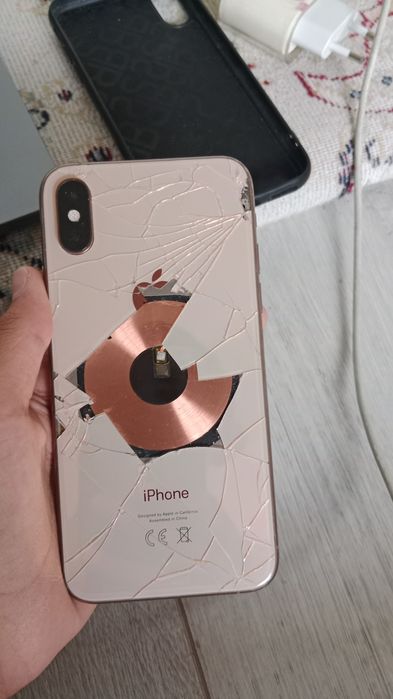 СРОЧНООО!! Продам айфон хс
