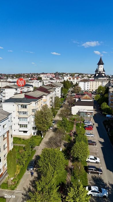 SE VINDE Apartament pe 2nivele situat central in Falticeni, jud. SV