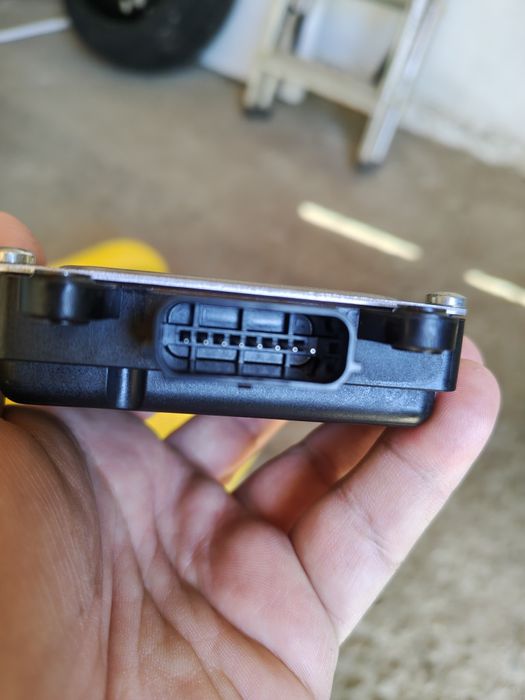 Vând module, senzori parcare, proiectoare , chei originale Ford