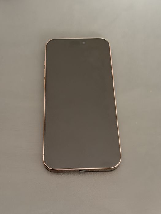 Iphone 16pro max + гаранция 10.10.26