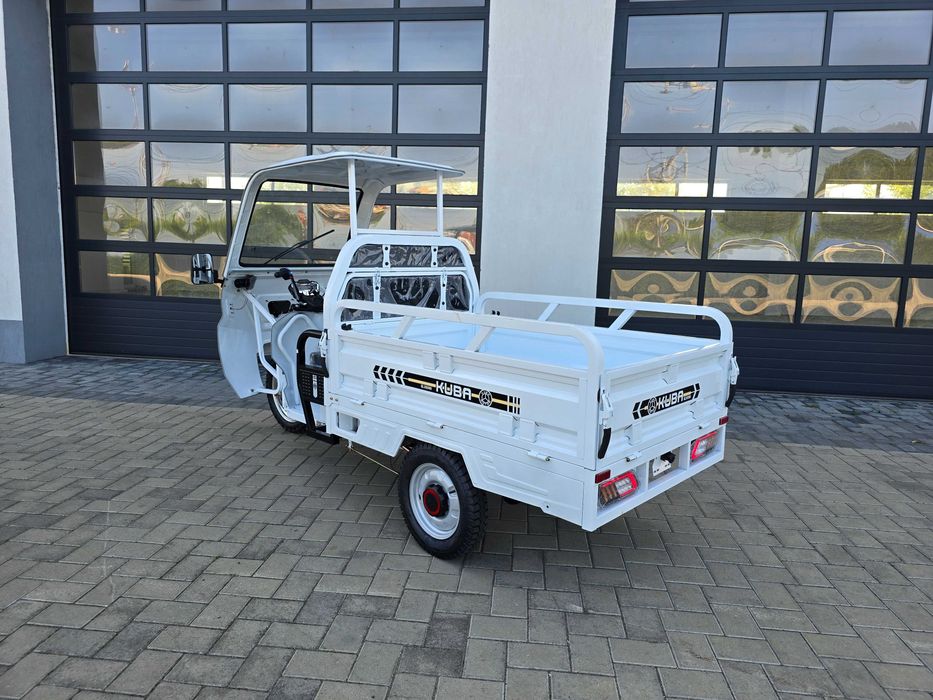 Triciclu cargo cu semicabina KUBA GL35000 full electric
