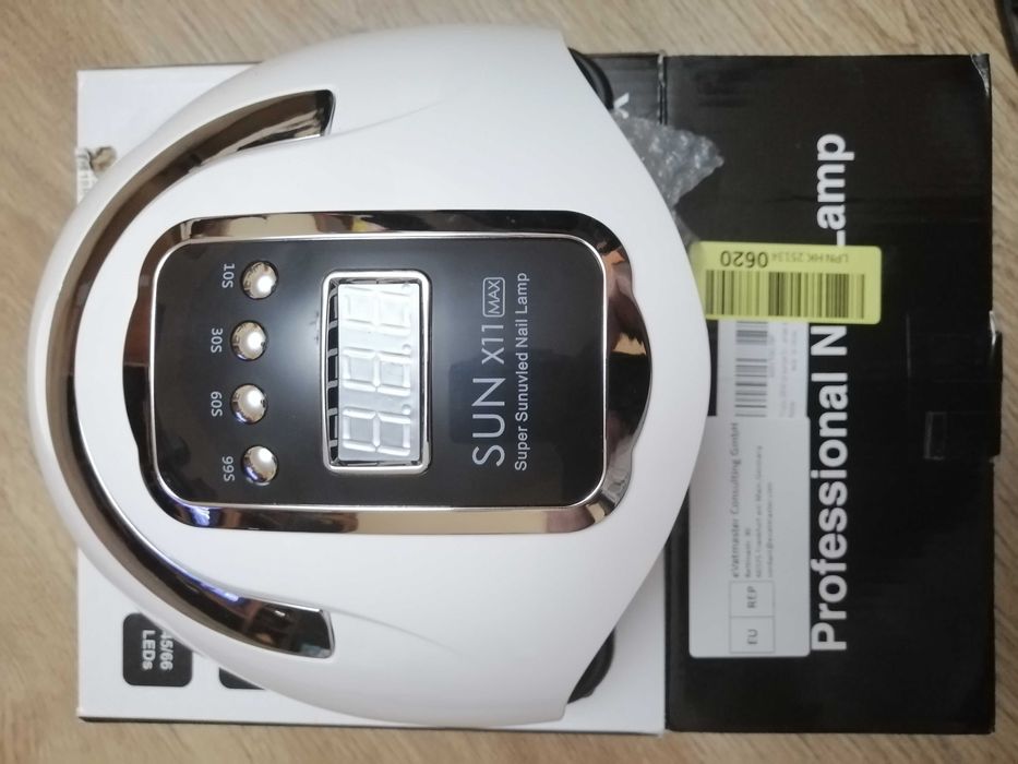 Професионална лампа за гел лак