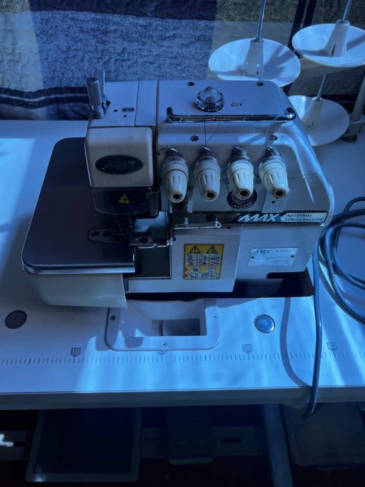 Срочно продам оверлок