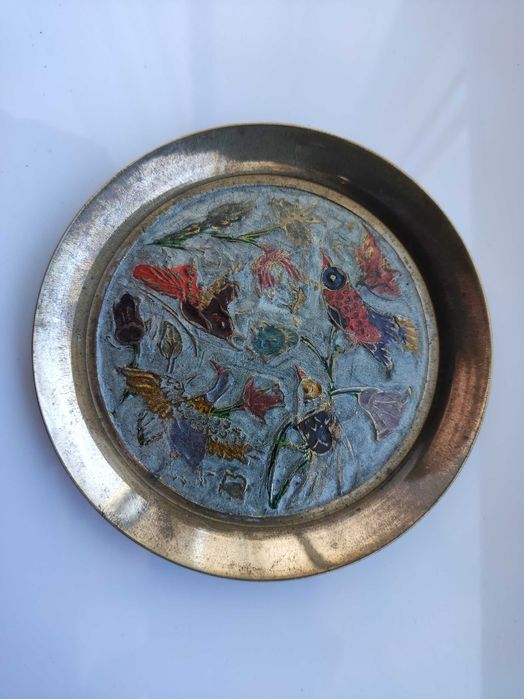 Obiecte decorative de bronz si email