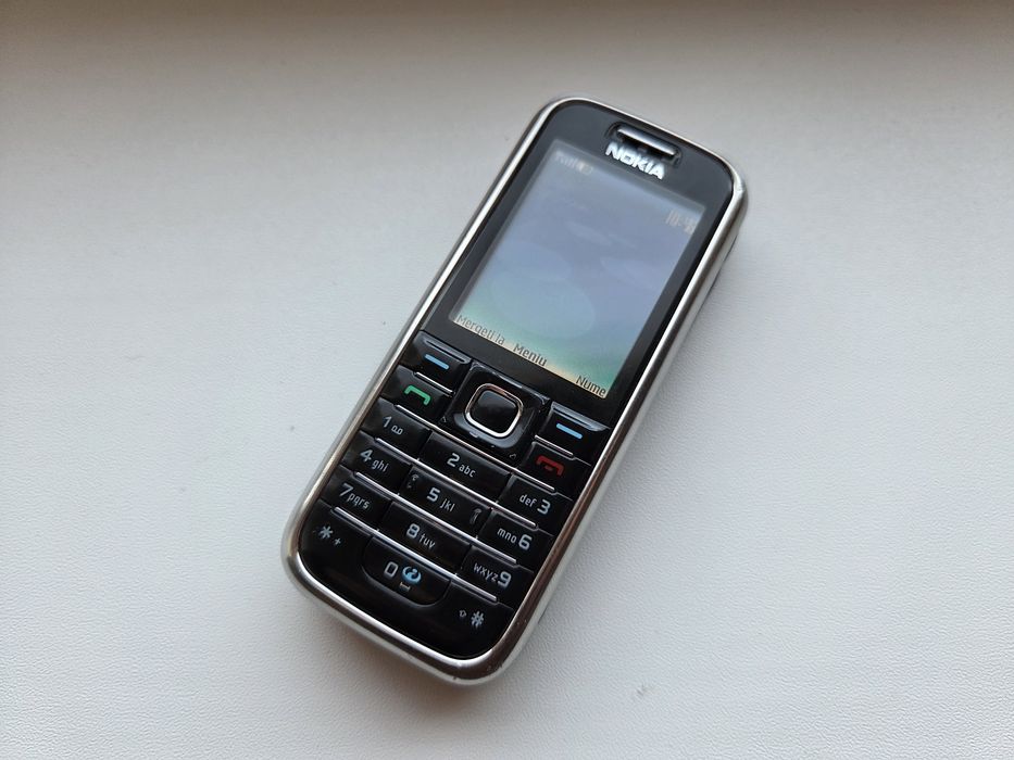 Nokia 6233 cu doua difuzoare